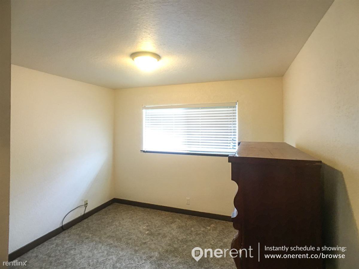 1211 Carnelian Dr - Photo 3 of 14