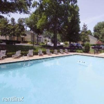 S Lincoln Trace Ave - Photo 2 of 7