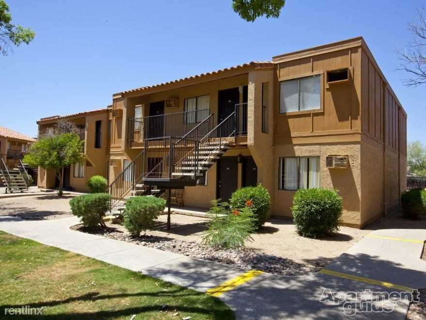 Desert Star Apartments - Photo 3 of 9