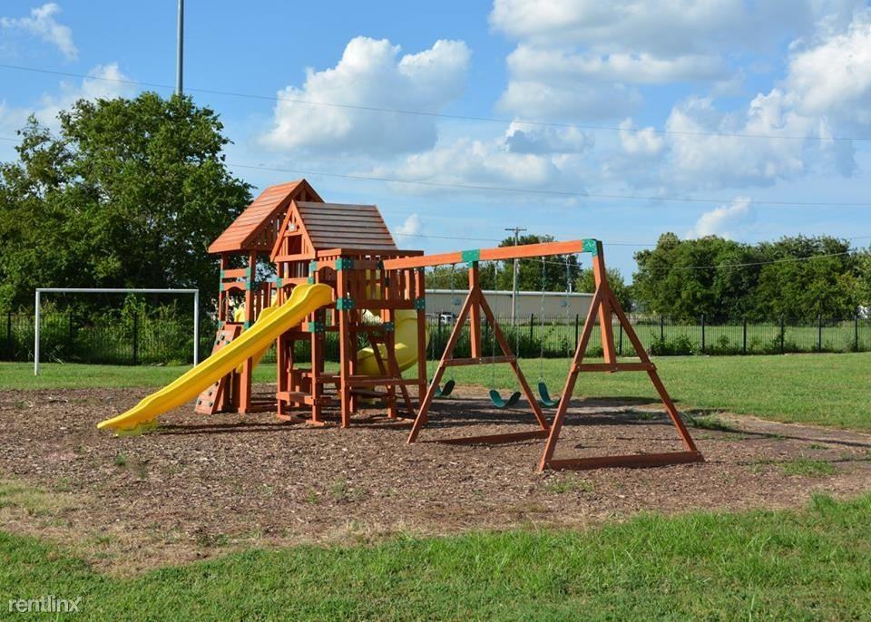 Sierra Pointe - Photo 2 of 8