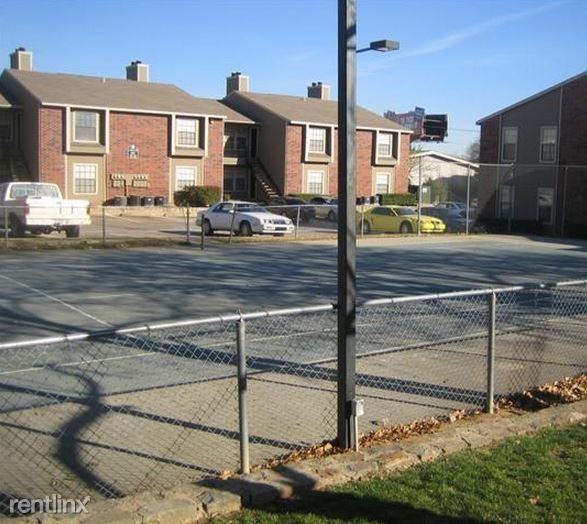 1135 Silverwood Dr - Photo 2 of 6