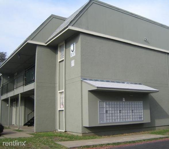 3100 E Park Row Dr - Photo 2 of 3