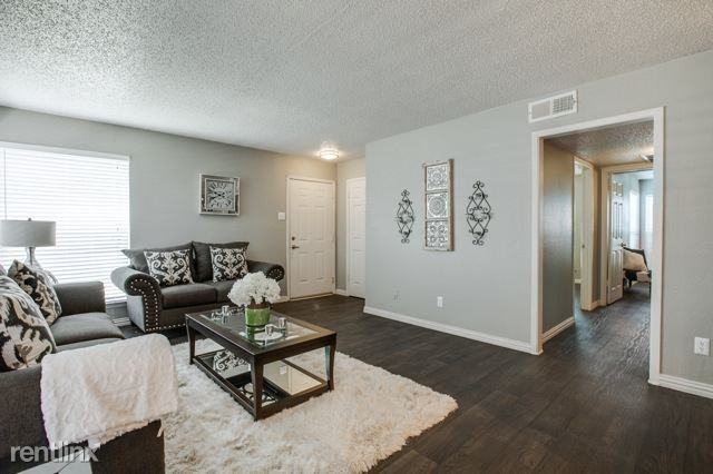 1100 E Lamar Blvd #6321 - Photo 2 of 8