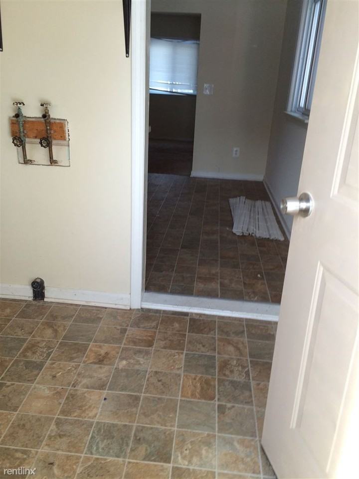 11710 Ebeling Rd - Photo 2 of 11