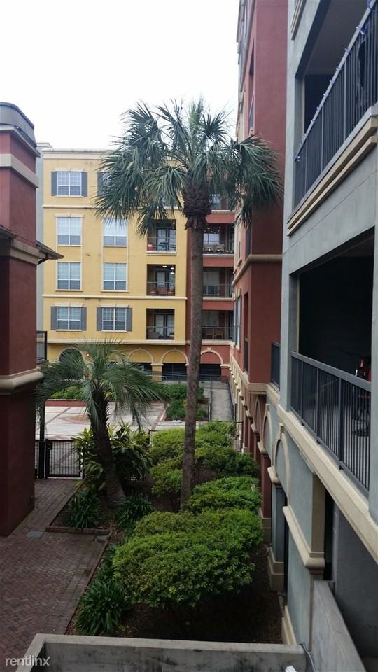 3303 Louisiana St - Photo 2 of 2