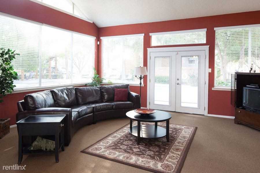 8801 Rodeo Dr - Photo 2 of 10