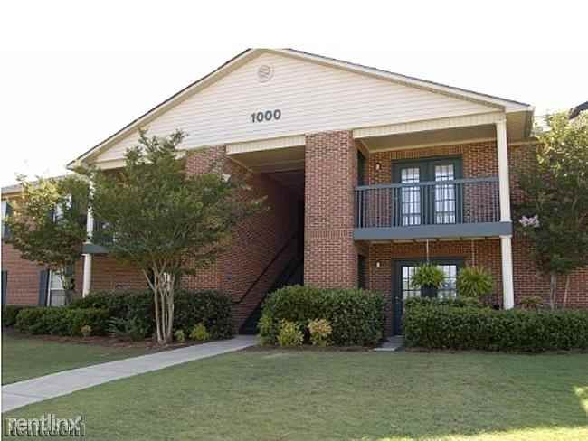 Brookhill Village Apartment Homes - Photo 2 of 4