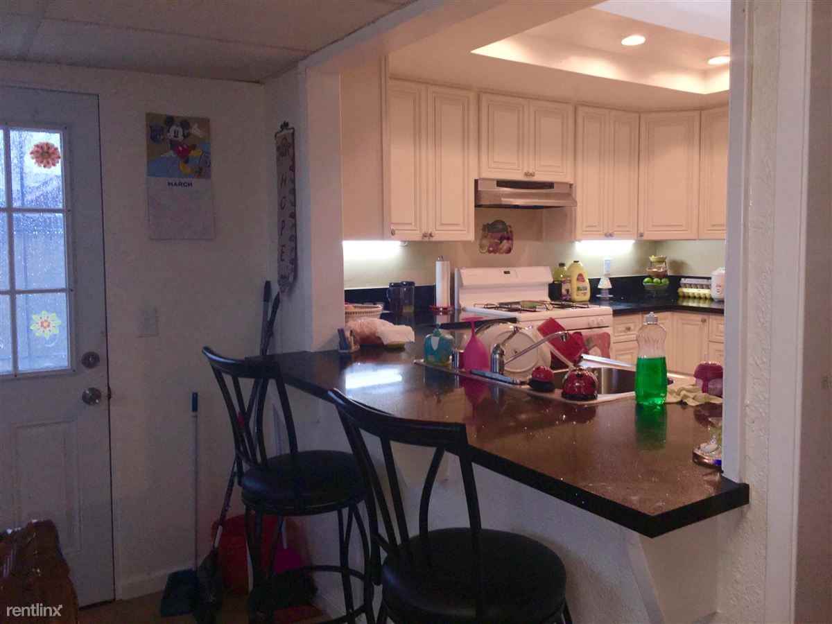 9582 Scotstoun Dr - Photo 2 of 6