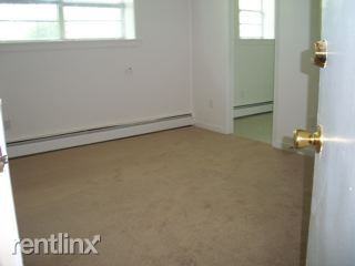 21 Village Pl #1 - Photo 2 of 4