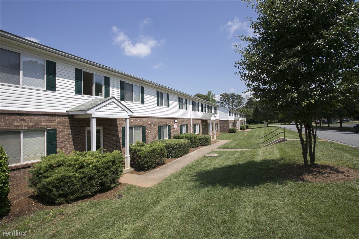 La Deara Crest Apartments - Photo 2 of 11