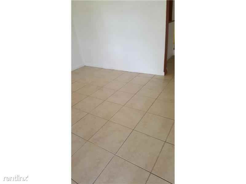 5821 Mayo St - Photo 3 of 13