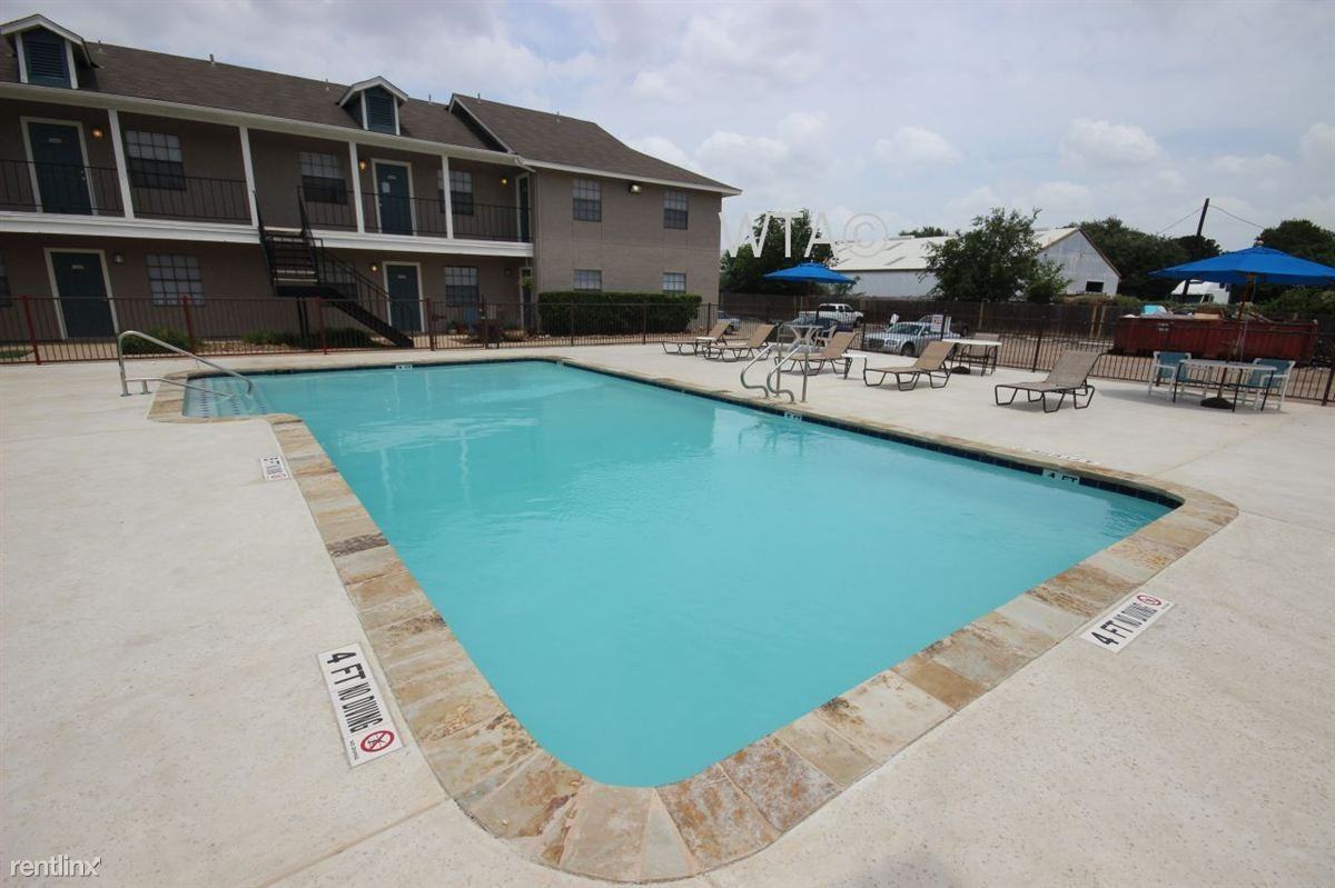 Thousand Oaks, Jones Maltsberger - Photo 3 of 10