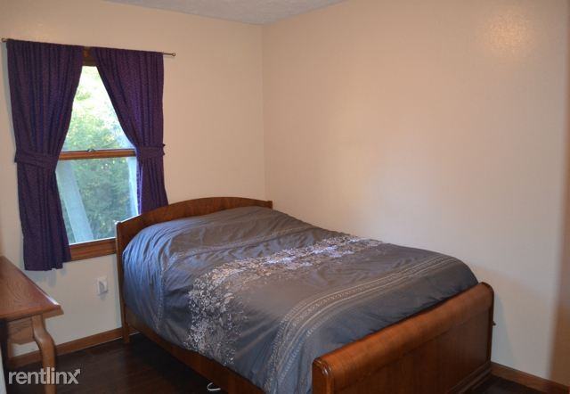 1338 Grand Pre Ave - Photo 2 of 11