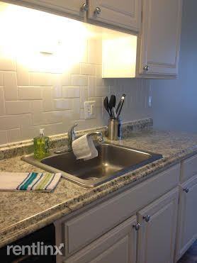 1296 Circle Dr - Photo 3 of 14