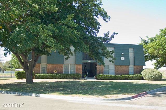 Woodcrest Apartments - Photo 2 of 8