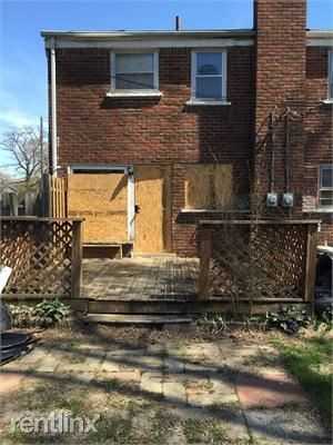 19349 Wyoming Ave - Photo 3 of 4