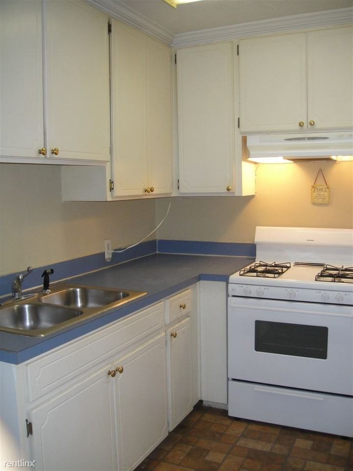 1622 Winona Ave - Photo 2 of 6