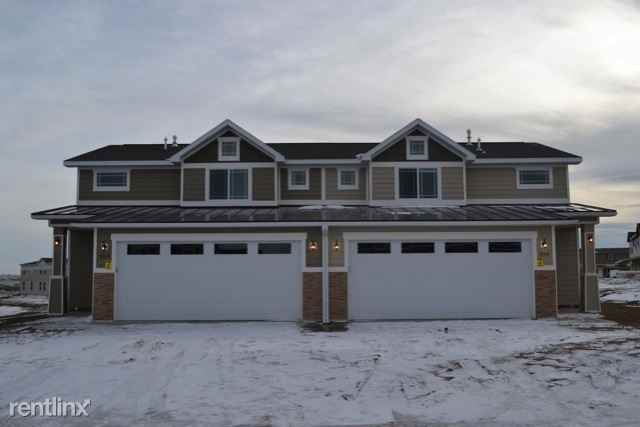 3510 9th Ave NE - Photo 2 of 7