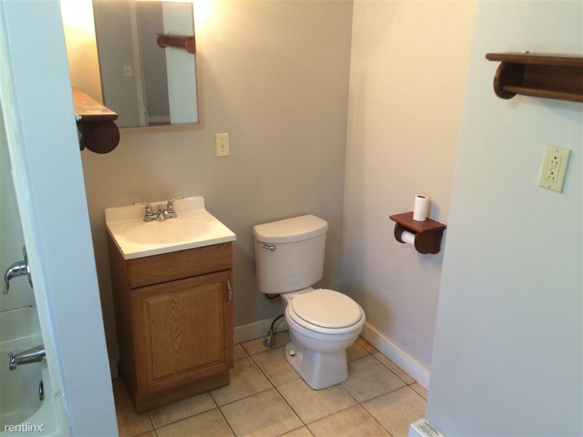 212 Mowry Rd - Photo 3 of 10