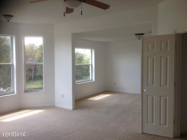 Misty Oaks Circle / Royal Palm Beach - Photo 3 of 8