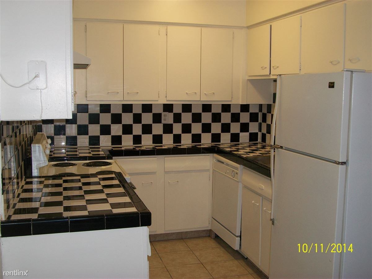 Siegel Suites St. Louis - Photo 2 of 9