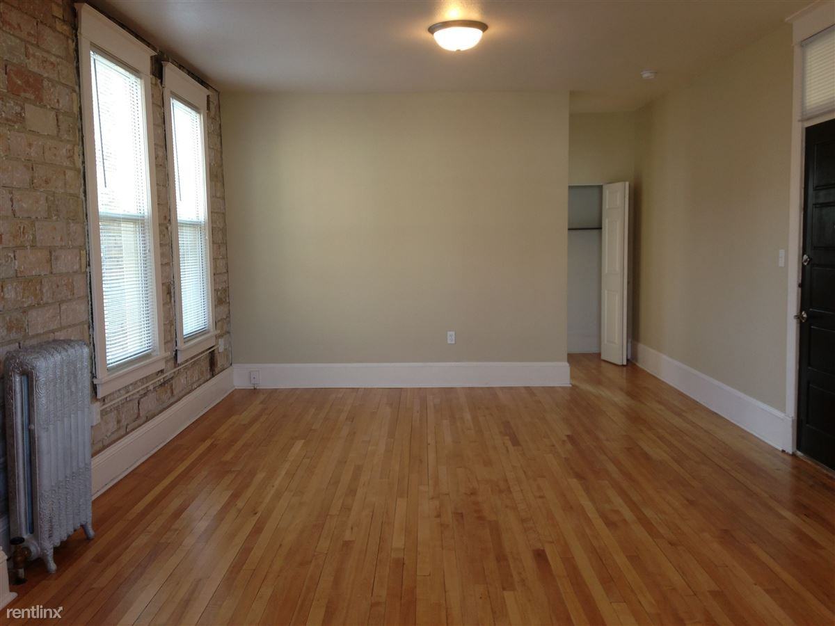 37 7th St N - Photo 3 of 4