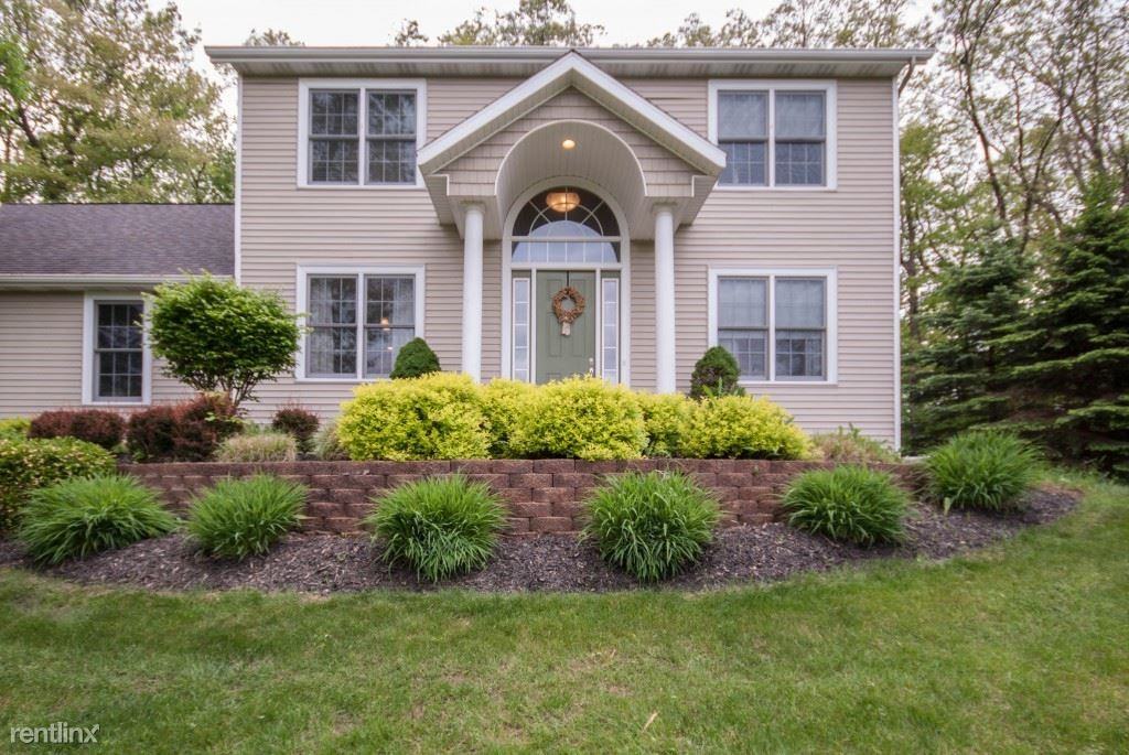 13805 Rolling Creek Dr - Photo 2 of 36