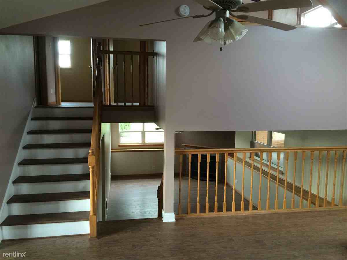 25631 S Middle Point Ave - Photo 2 of 5