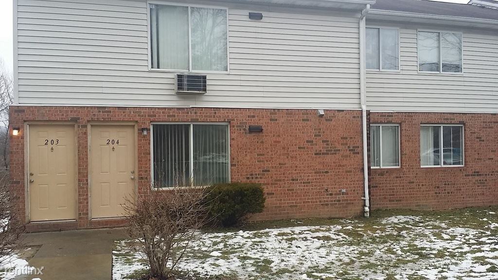 Dunhill Apartments 6032 Hubbards Branch Rd, Huntington