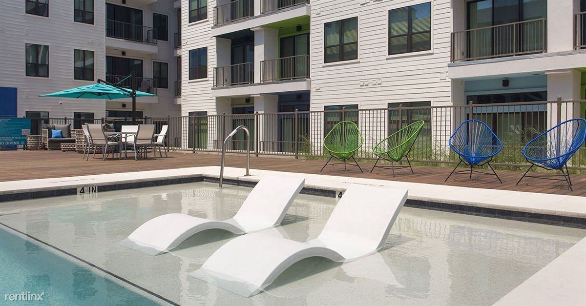 Waller @ E 5th - Photo 2 of 26