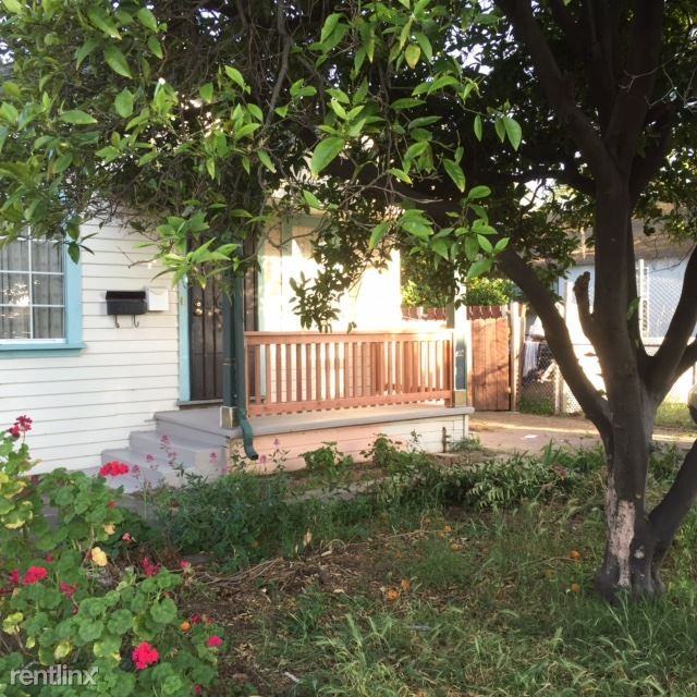 485 Ramos Ave - Photo 2 of 11