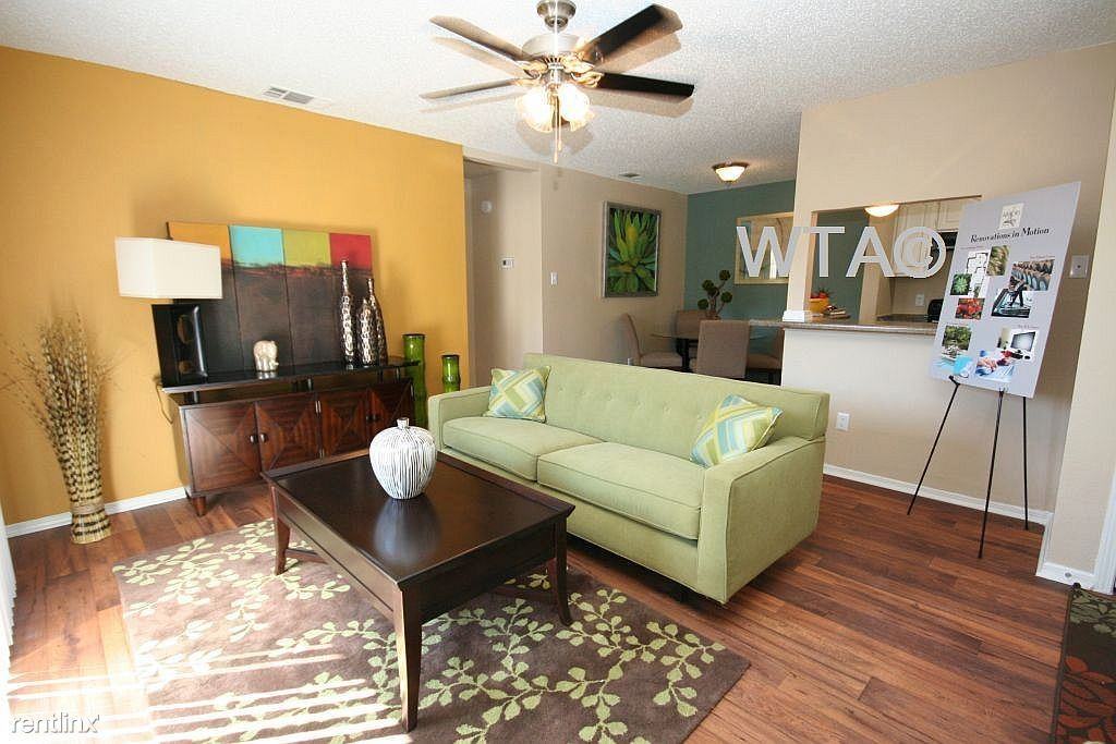 1070 Mearns Meadow Blvd - Photo 3 of 7