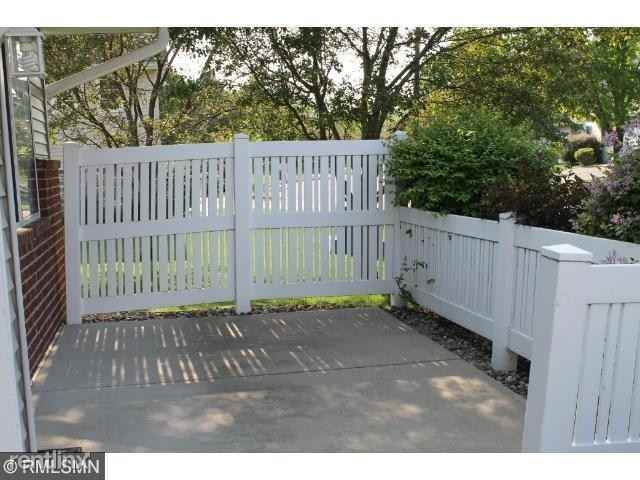 14303 Raymond Ln - Photo 2 of 10