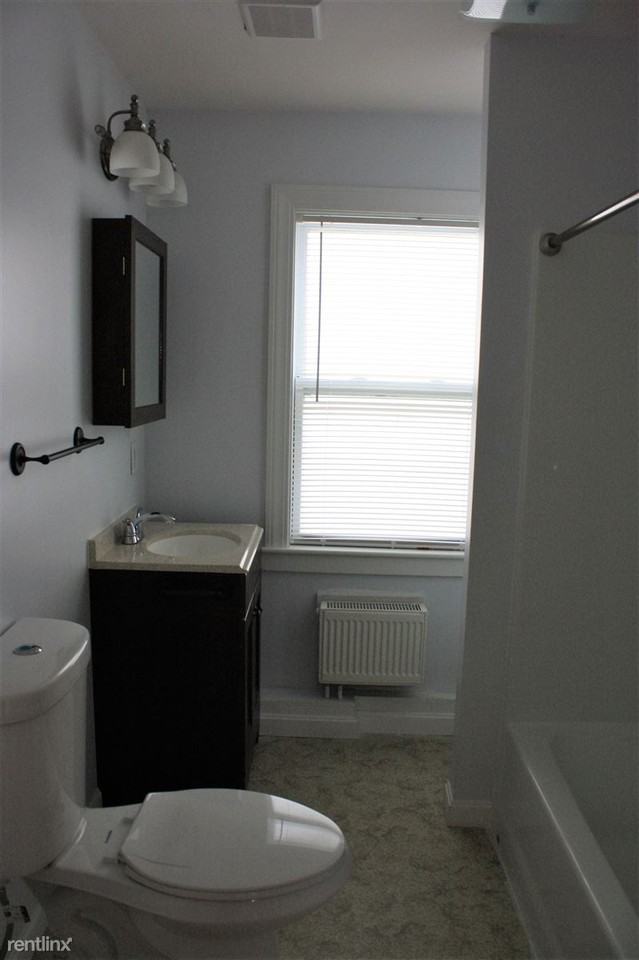 93 Main St - Photo 3 of 5