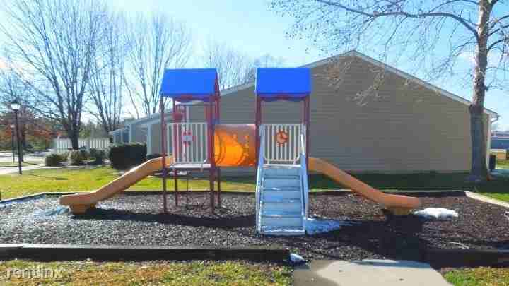 941 Winston Rd - Photo 2 of 4