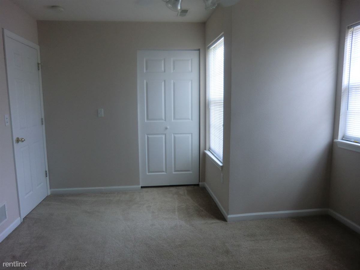 429 Orchard View Ct - Photo 3 of 20