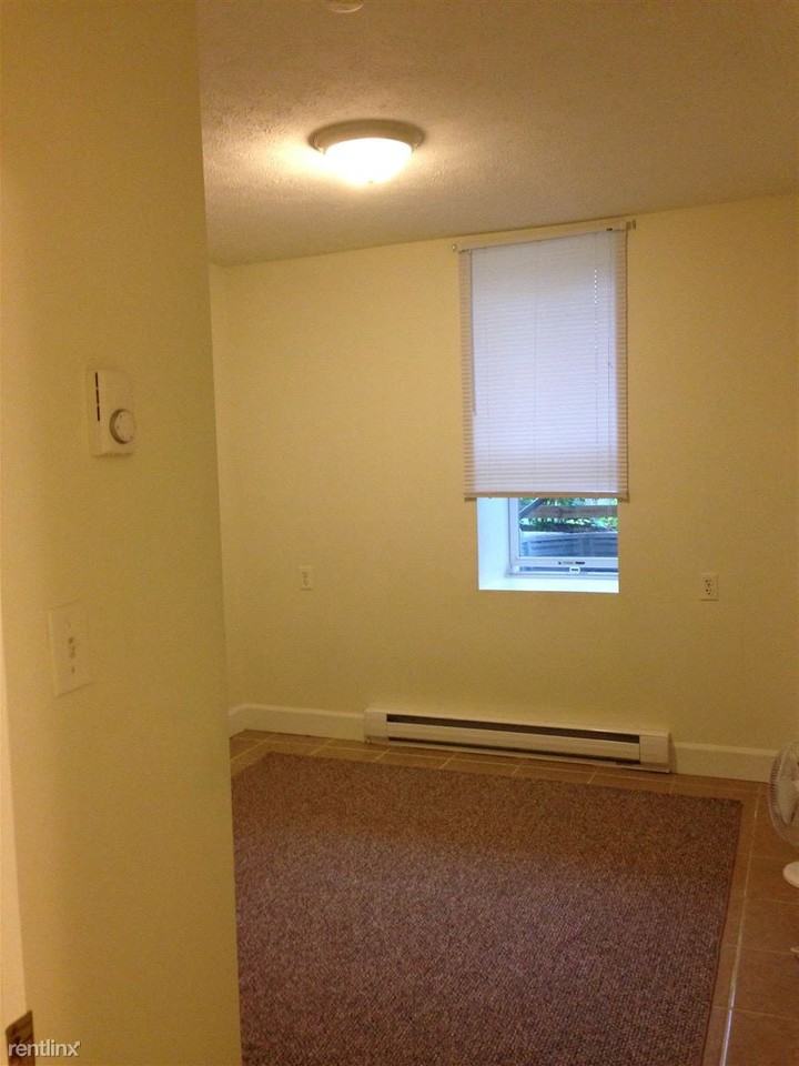 202 Snowberger Ln #3 - Photo 3 of 4