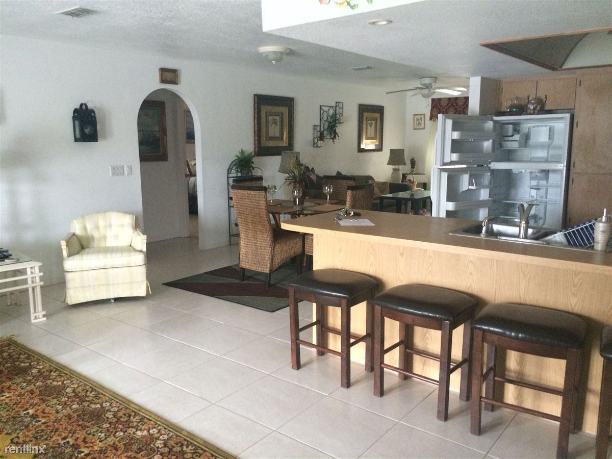 3350 Poinsettia Dr - Photo 2 of 12