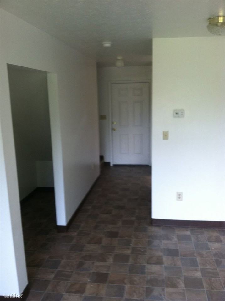OakRidge Apartments - Photo 2 of 5