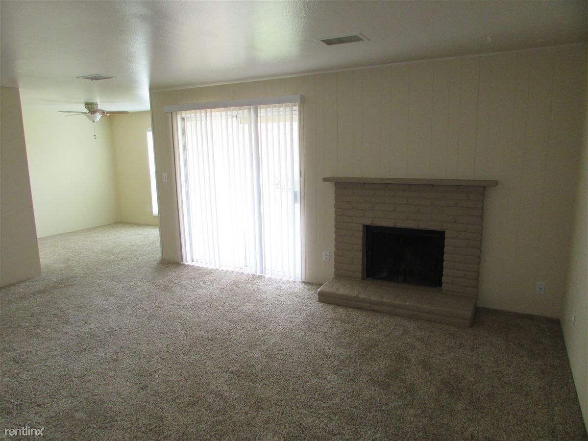 7305 S Xenia Cir #C - Photo 2 of 11
