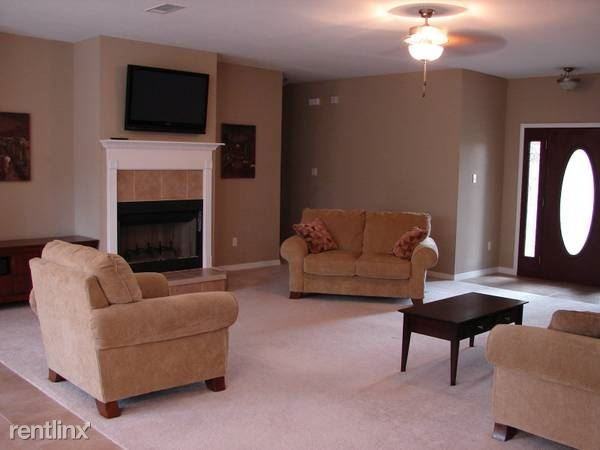 9 Carmine Cir - Photo 2 of 9