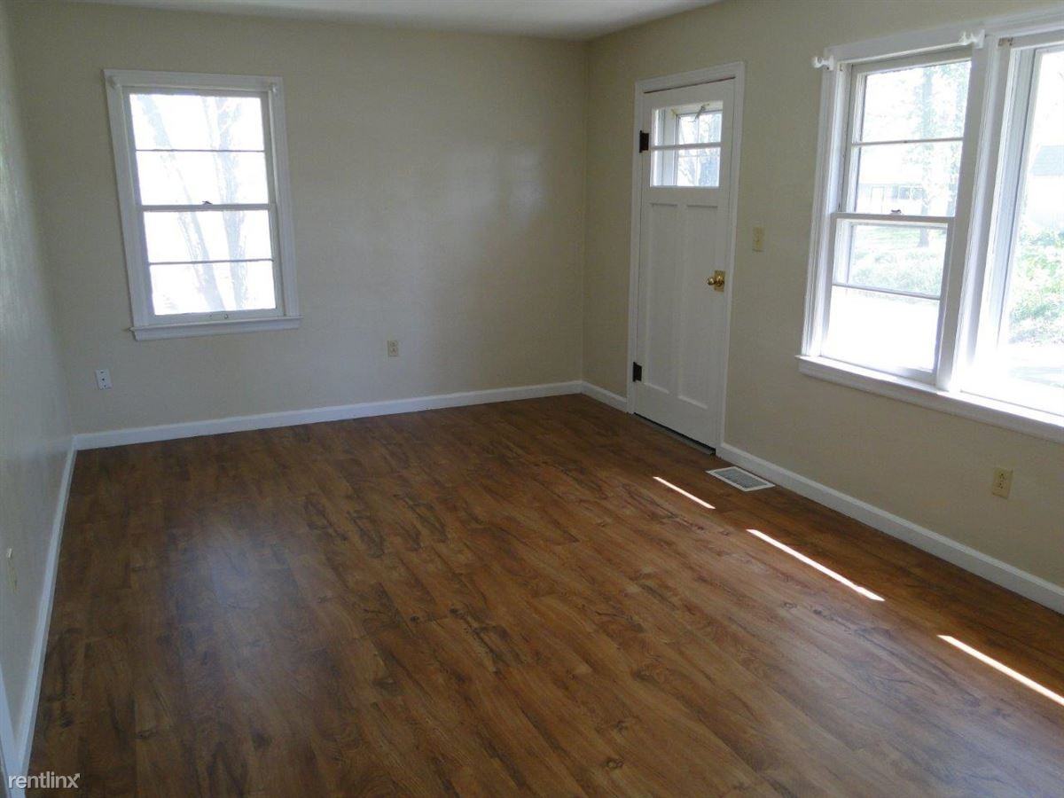 332 Grant St - Photo 2 of 10