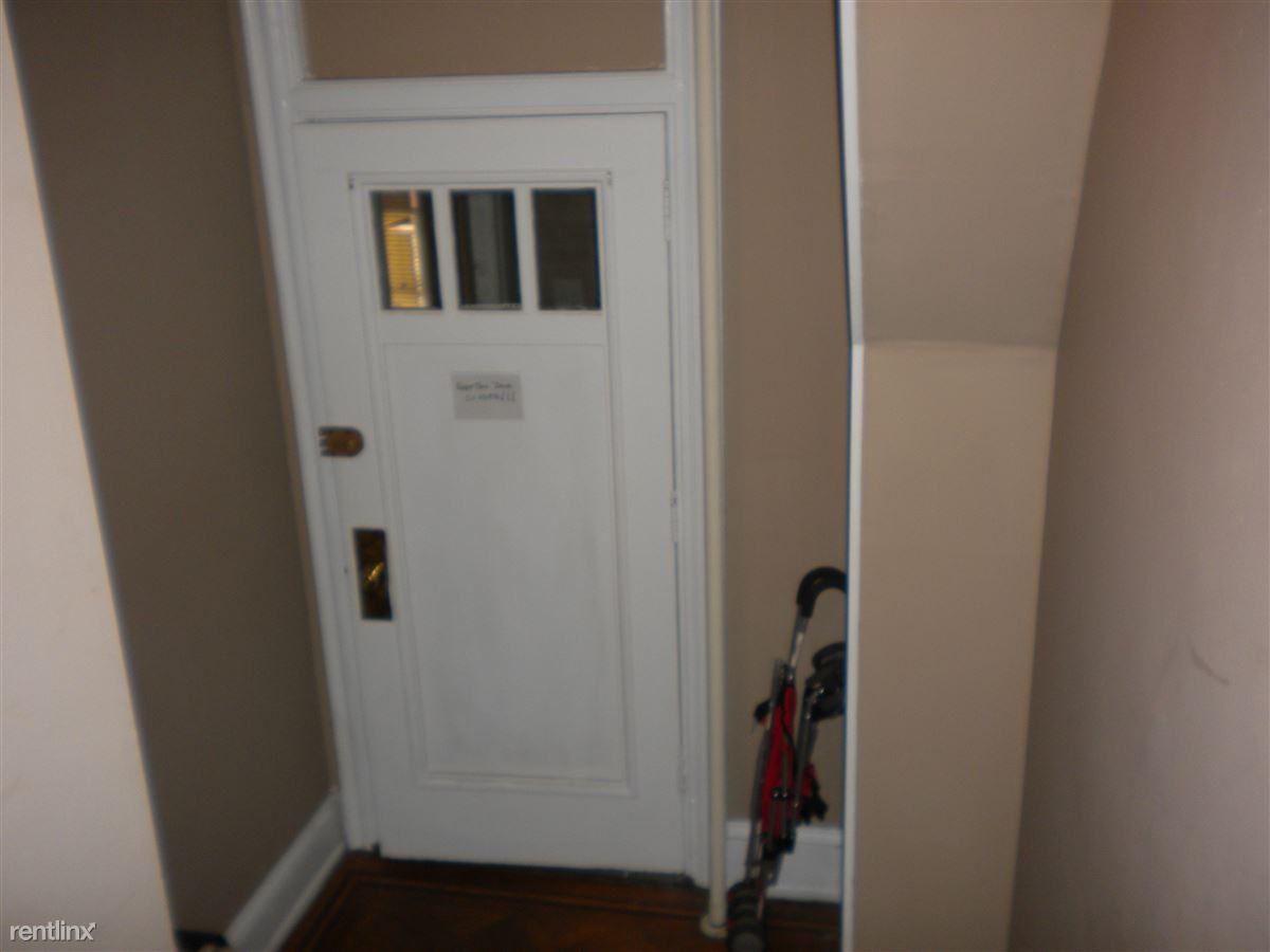 221 W Philadelphia St - Photo 2 of 3