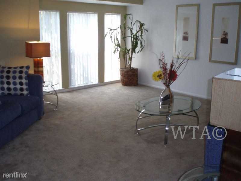 8800 Starcrest Dr - Photo 2 of 13