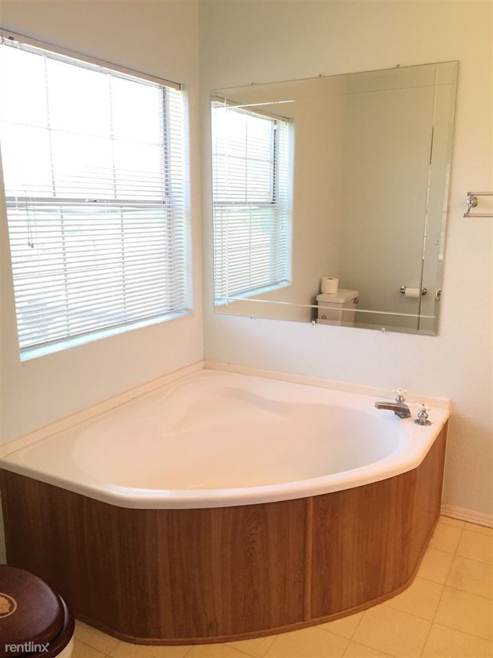 6246 Japatul Vista Ln - Photo 3 of 10