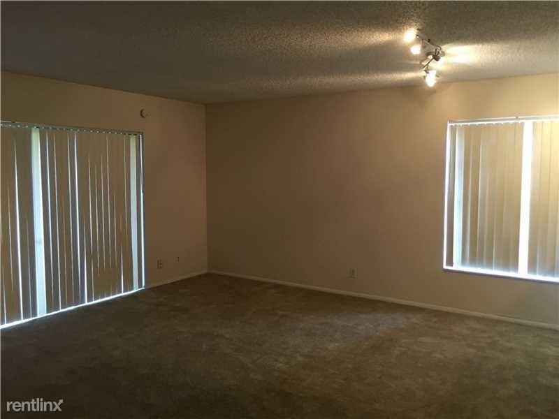 505 S Pine Island Rd - Photo 2 of 13