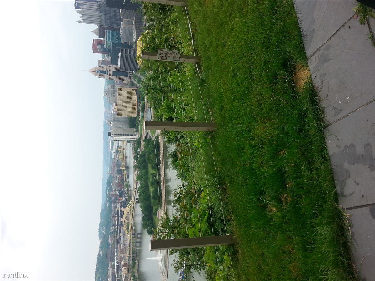 1000 Grandview Ave - Photo 2 of 7