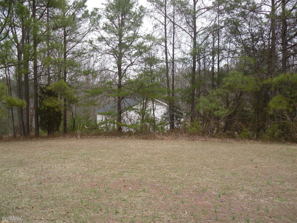 849 Lowe Dr - Photo 2 of 3