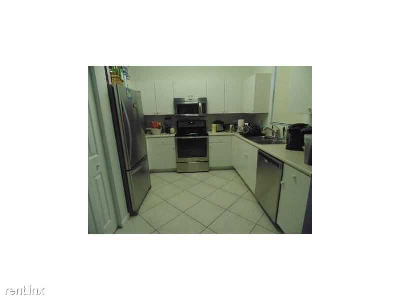 4518 SW 125th Ln - Photo 3 of 12