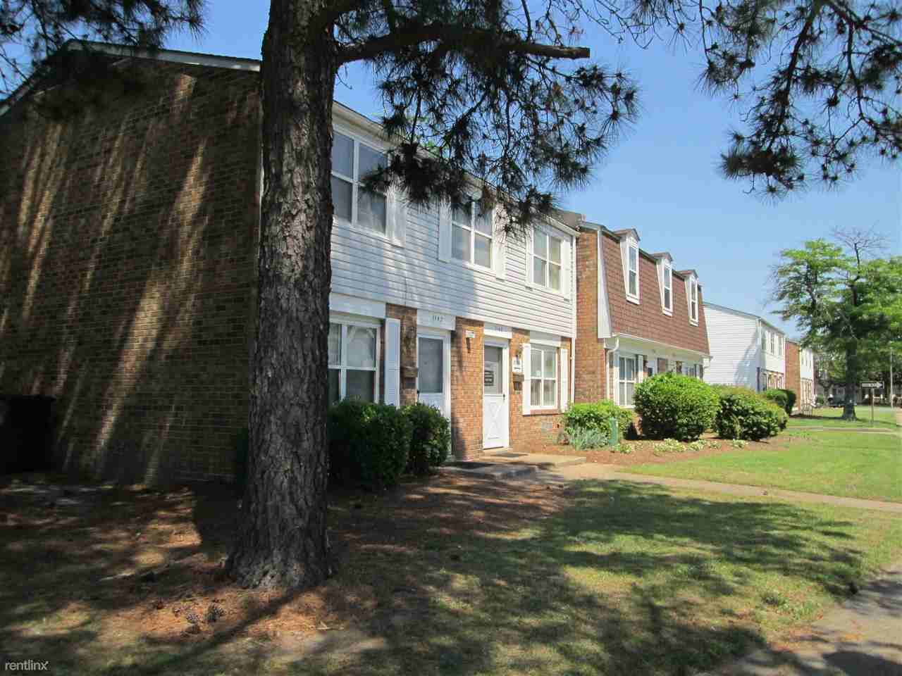 Ebenezer Plaza Apartments 1140 Chisholm Cir, Portsmouth, VA 23704